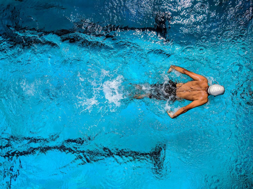 Man Swimming Sports to Lose Weight No Injuries