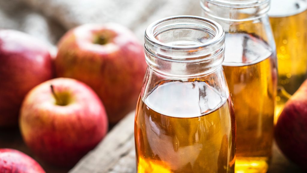 Apple cider vinegar and baking soda