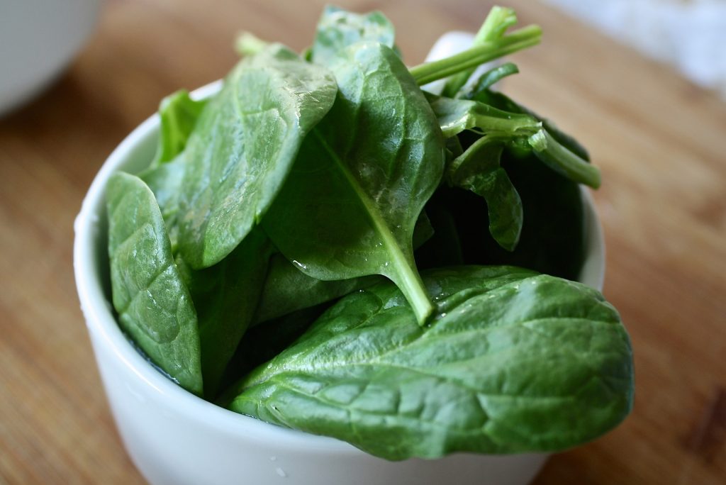 Spinach for smoothie diet